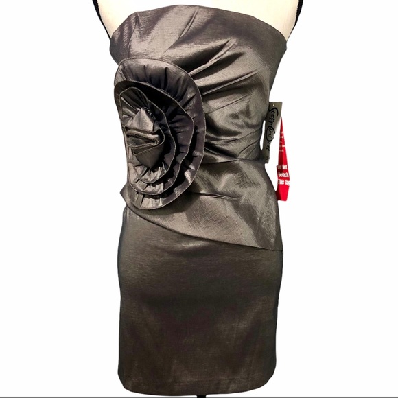 NWT STEPPIN OUT Metallic Strapless Dress Sz 3/4 - Picture 2 of 9